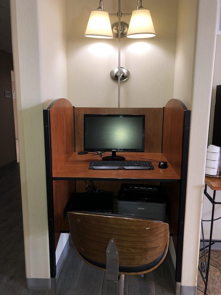 Quality Inn Airport Colorado Springs Zewnętrze zdjęcie